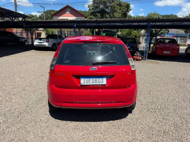 FORD - FIESTA - 2013/2013 - Vermelha - R$ 34.900,00